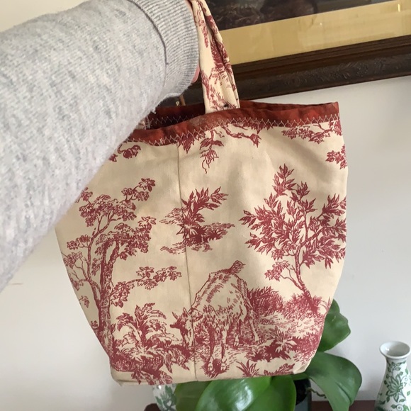 Red Toile Fabric small bucket bag - Picture 11 of 12